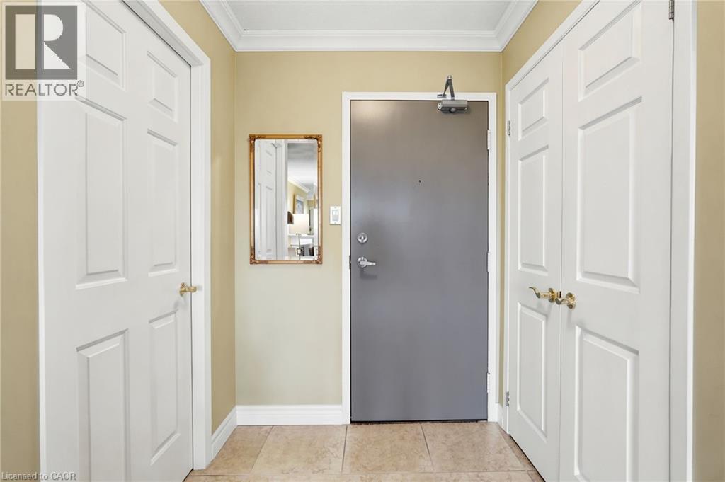 1201 North Shore Boulevard E Unit# 1003, Burlington, ON - Indoor Photo Showing Other Room