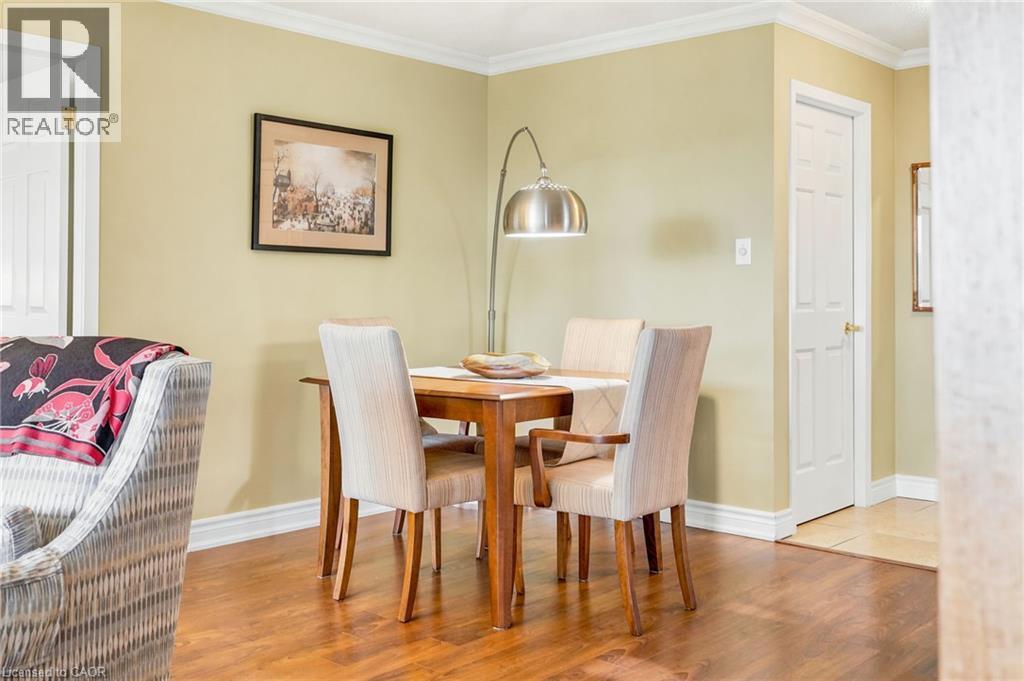 1201 North Shore Boulevard E Unit# 1003, Burlington, ON - Indoor Photo Showing Dining Room