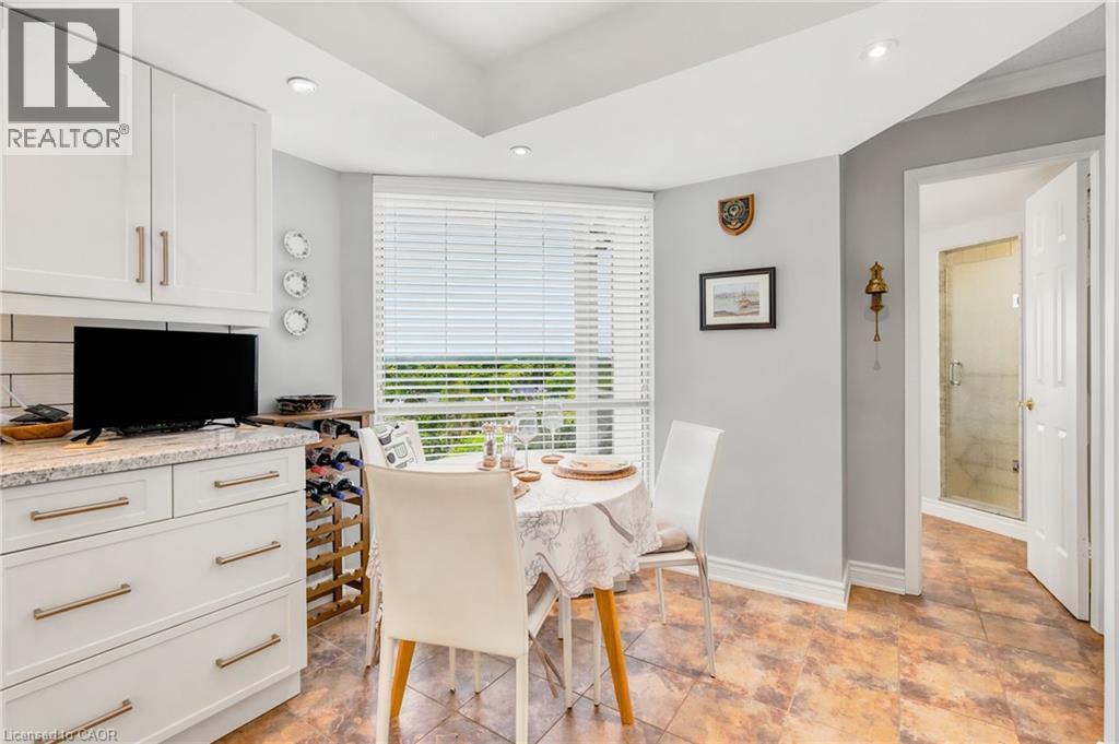1201 North Shore Boulevard E Unit# 1003, Burlington, ON - Indoor