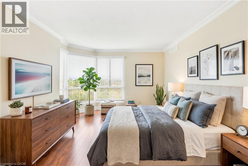 1201 North Shore Boulevard E Unit# 1003, Burlington, ON - Indoor Photo Showing Bedroom