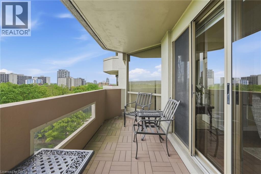 1201 North Shore Boulevard E Unit# 1003, Burlington, ON - Outdoor With Exterior