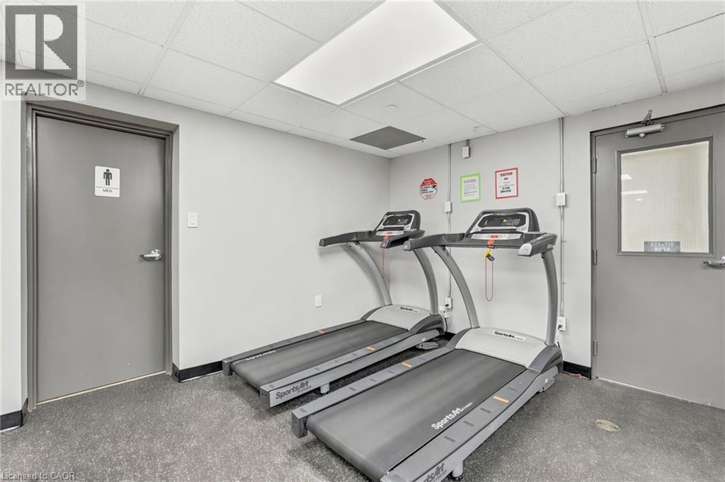 1201 North Shore Boulevard E Unit# 1003, Burlington, ON - Indoor Photo Showing Gym Room