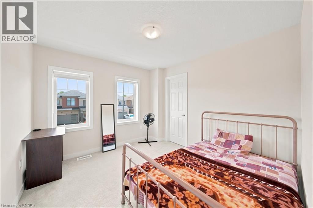 78 Lilac Circle, Caledonia, ON - Indoor Photo Showing Bedroom