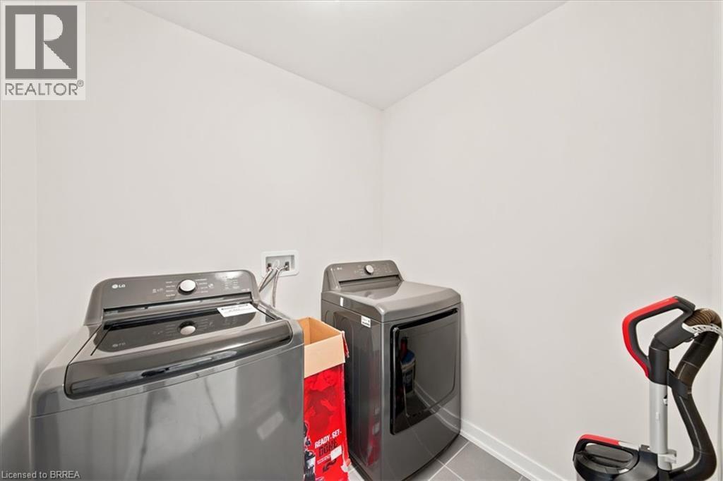 78 Lilac Circle, Caledonia, ON - Indoor Photo Showing Laundry Room