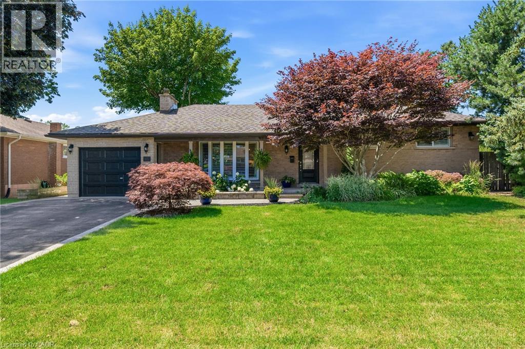 302 Harmony Road, Hamilton, ON - Outdoor
