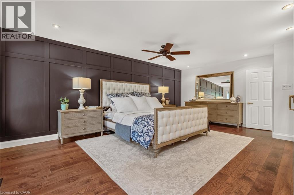 302 Harmony Road, Hamilton, ON - Indoor Photo Showing Bedroom