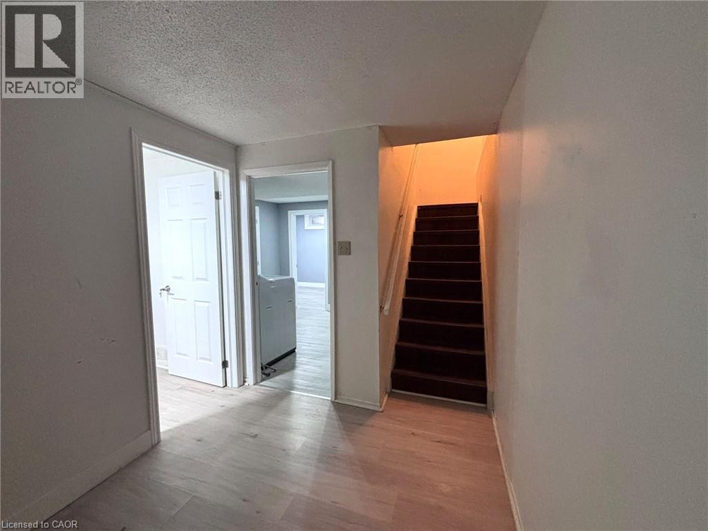 Corridor - 490 Third Street Unit# 40, London, ON - Indoor Photo Showing Other Room