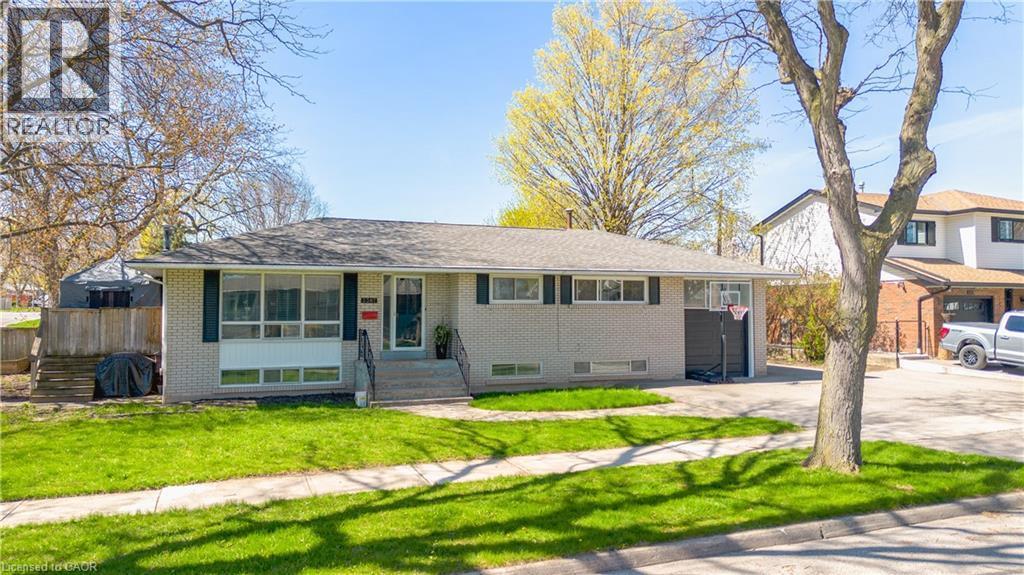 2387 Cyprus Avenue, Burlington, ON - Outdoor