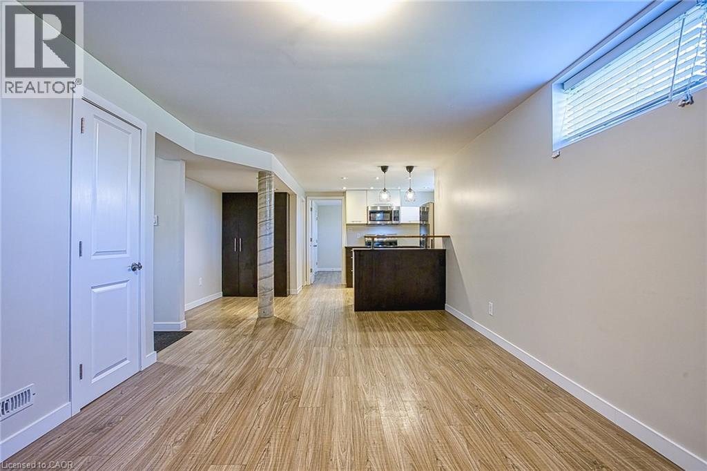 2387 Cyprus Avenue, Burlington, ON - Indoor Photo Showing Other Room