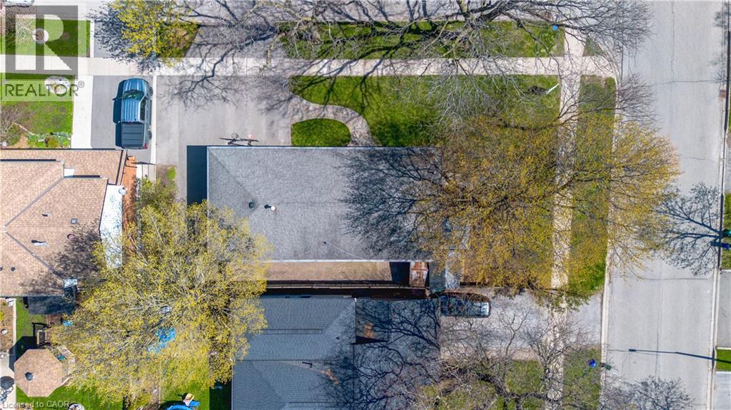 2387 Cyprus Avenue, Burlington, ON - Outdoor