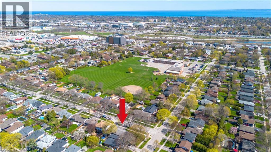 2387 Cyprus Avenue, Burlington, ON - Outdoor With View