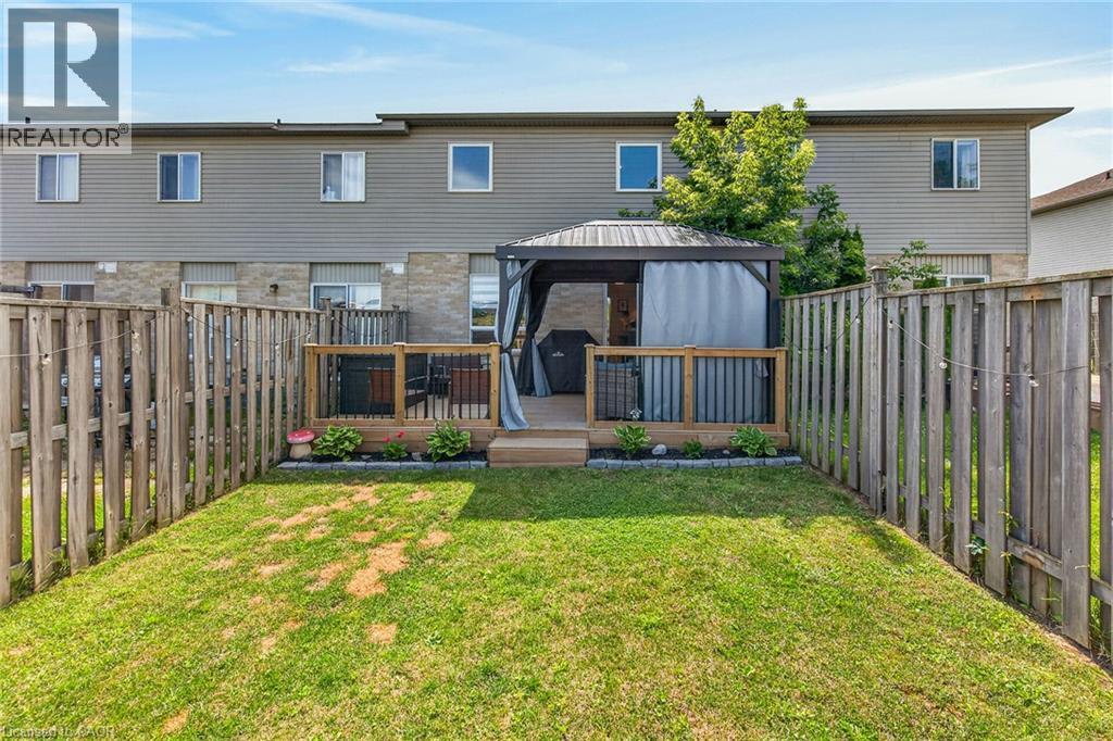 226 Dicenzo Drive, Hamilton, ON - Outdoor With Deck Patio Veranda With Exterior