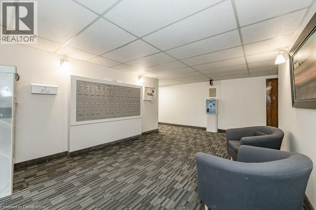75 Hazelglen Drive Unit# 308, Kitchener, ON - Indoor Photo Showing Other Room