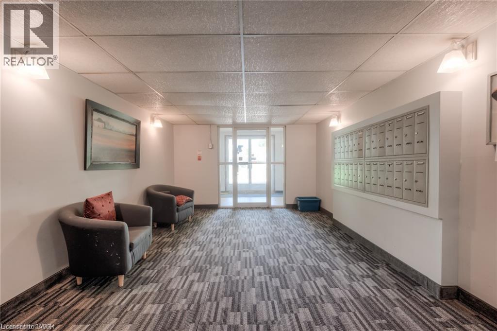 75 Hazelglen Drive Unit# 308, Kitchener, ON - Indoor Photo Showing Other Room