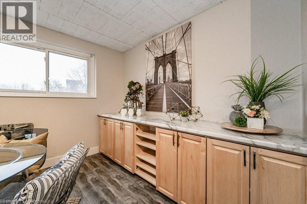75 Hazelglen Drive Unit# 308, Kitchener, ON - Indoor Photo Showing Bathroom