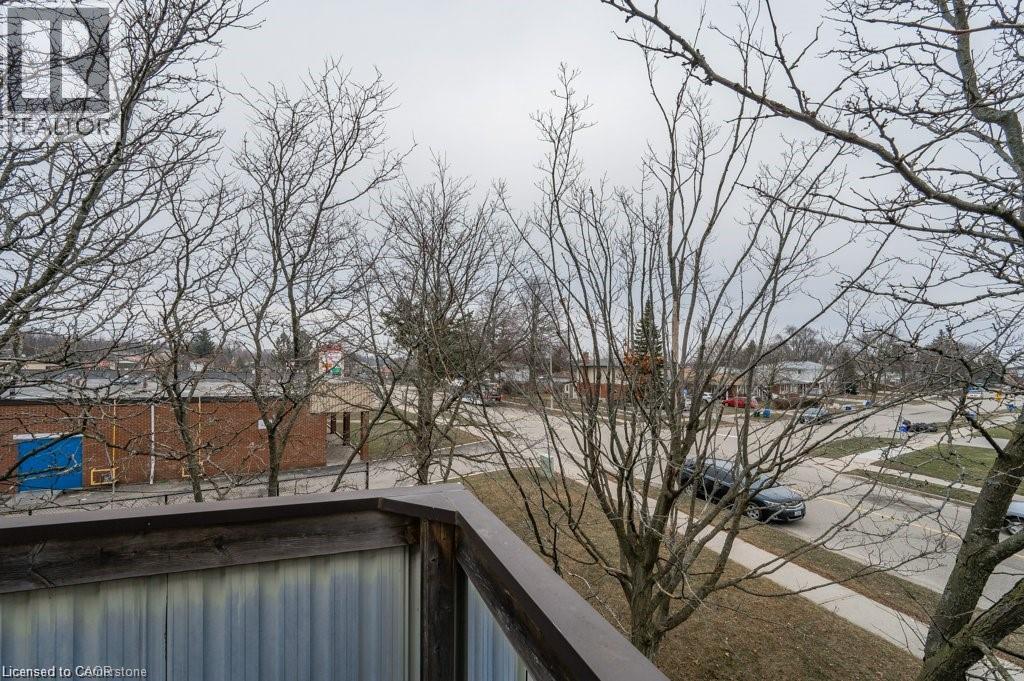 75 Hazelglen Drive Unit# 308, Kitchener, ON - Outdoor