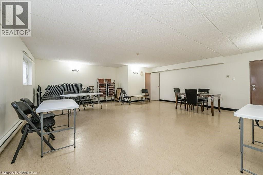 75 Hazelglen Drive Unit# 308, Kitchener, ON - Indoor