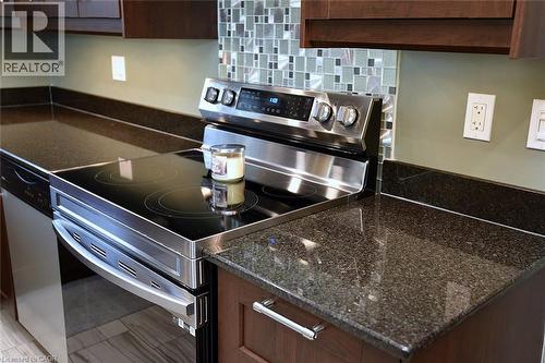 12 Rainham Street, Hamilton, ON - Indoor Photo Showing Kitchen