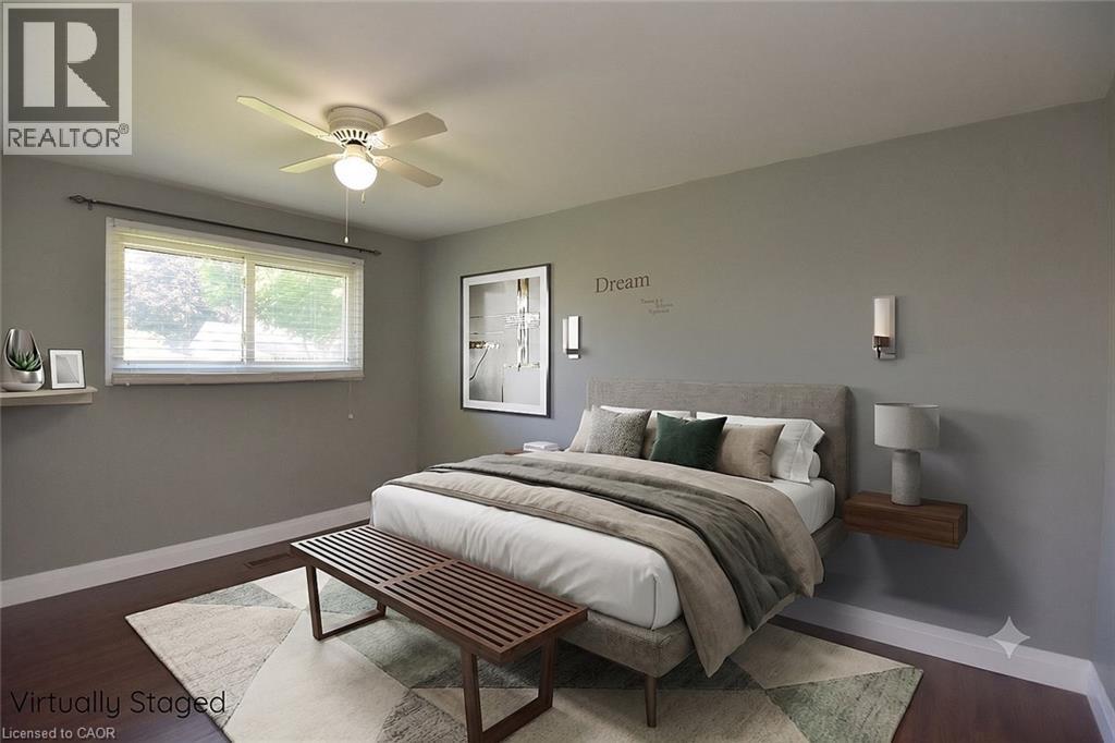 12 Rainham Street, Hamilton, ON - Indoor Photo Showing Bedroom