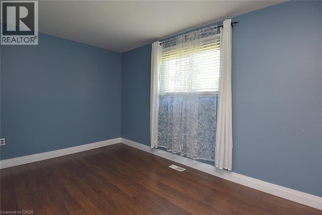 12 Rainham Street, Hamilton, ON - Indoor Photo Showing Other Room