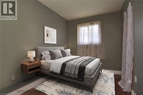 12 Rainham Street, Hamilton, ON - Indoor Photo Showing Bedroom