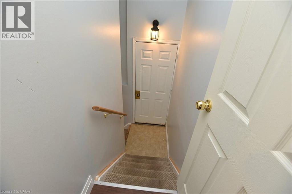 12 Rainham Street, Hamilton, ON - Indoor Photo Showing Other Room