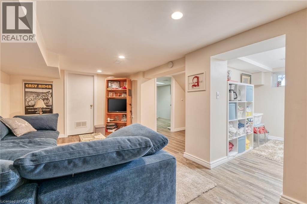 851 Beach Boulevard, Hamilton, ON - Indoor