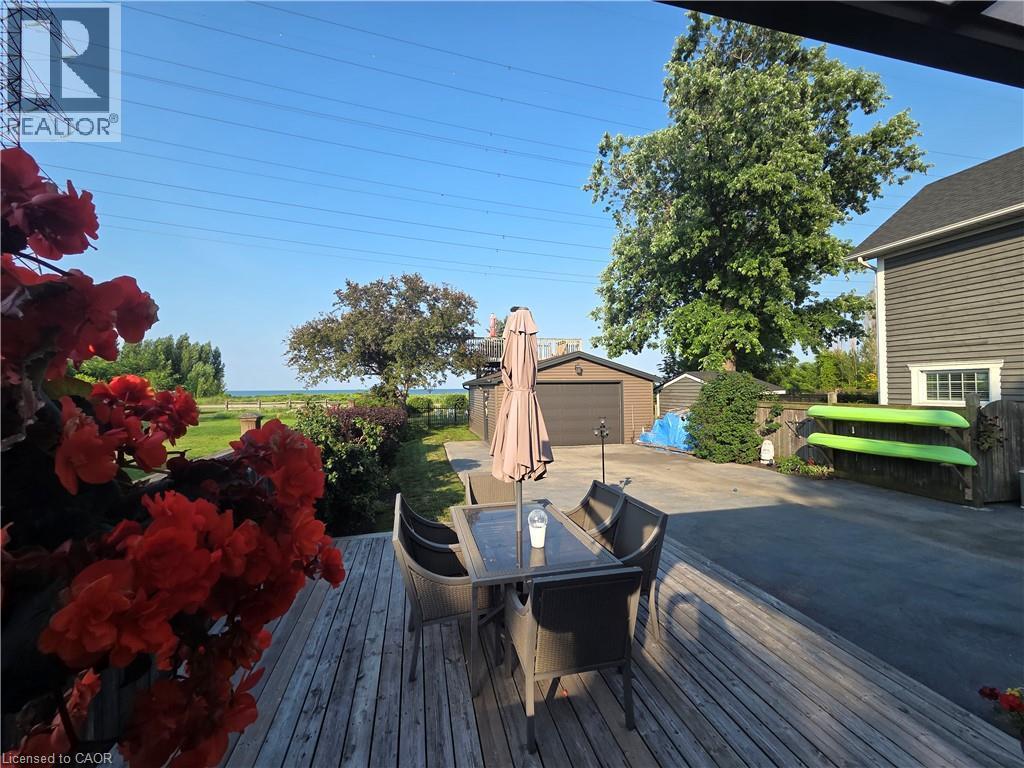 851 Beach Boulevard, Hamilton, ON - Outdoor With Deck Patio Veranda