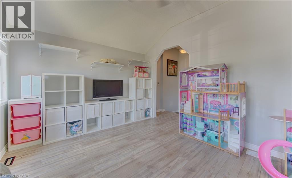 39 Chantilly Street, Kitchener, ON - Indoor