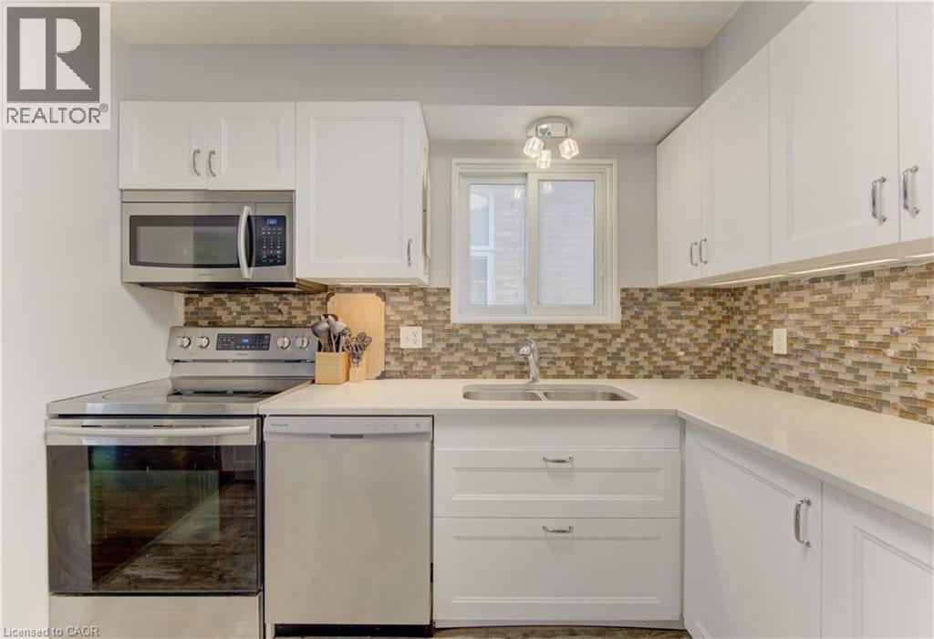 39 Chantilly Street, Kitchener, ON - Indoor Photo Showing Kitchen With Double Sink