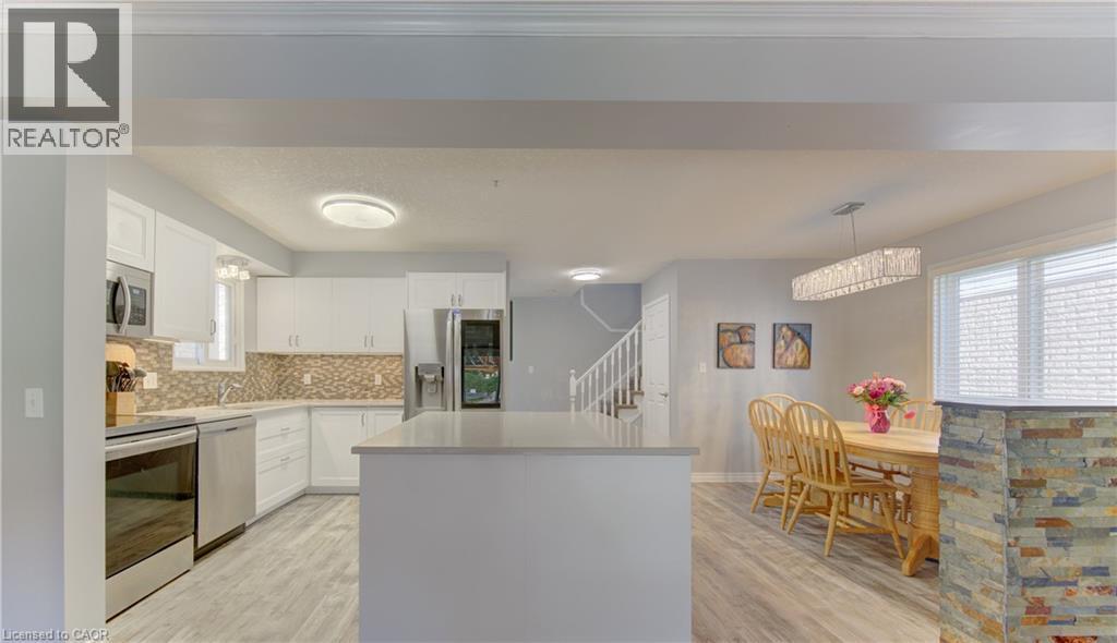 39 Chantilly Street, Kitchener, ON - Indoor Photo Showing Kitchen With Upgraded Kitchen