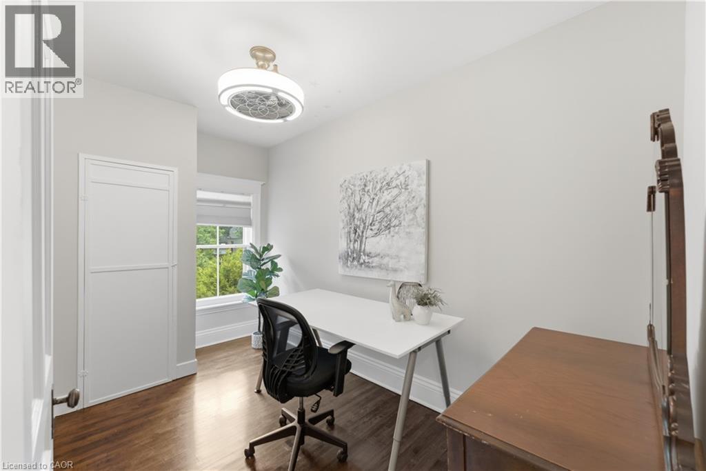 2 Cottage Avenue, Hamilton, ON - Indoor Photo Showing Office
