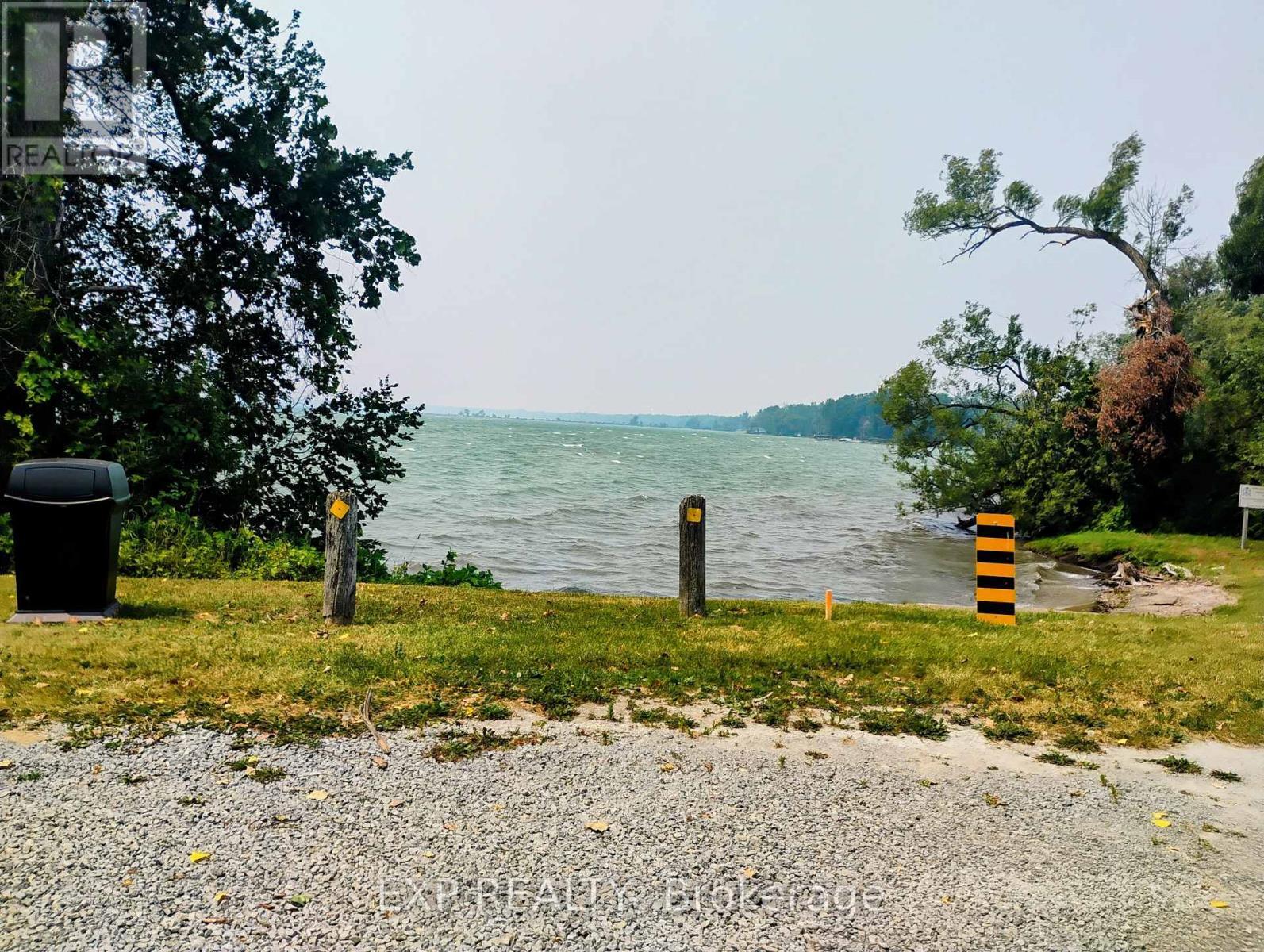 Public access to Lake Simcoe nearby - 94 Simcoe Road, Ramara, ON