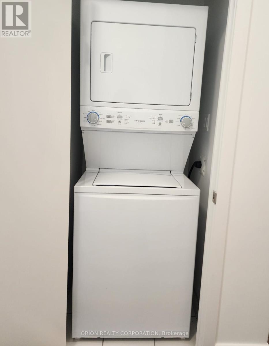 2608 - 1455 Celebration Drive, Pickering, ON - Indoor Photo Showing Laundry Room