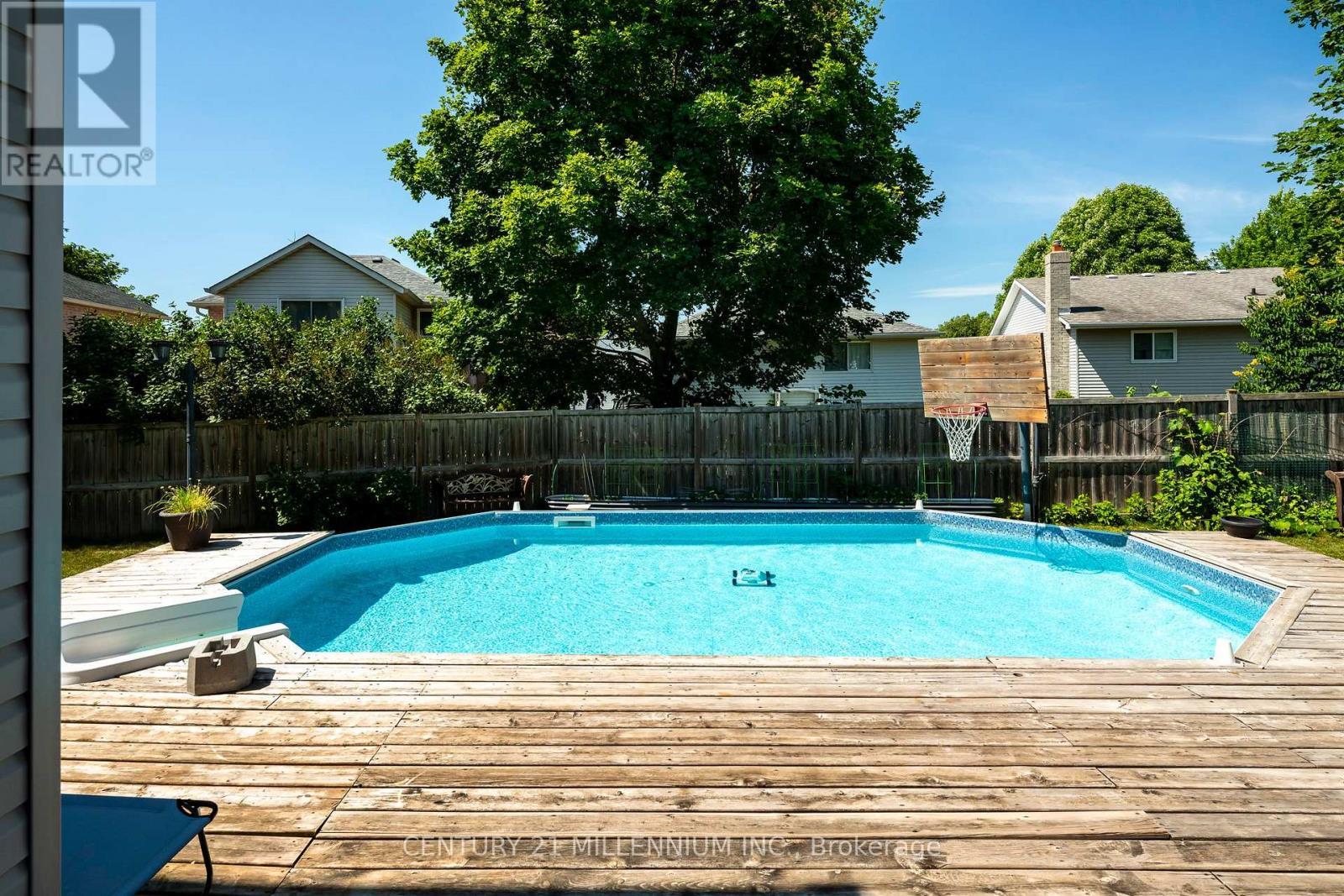 364 Stoneheight Place, Waterloo, ON - Outdoor With Above Ground Pool With Deck Patio Veranda With Backyard
