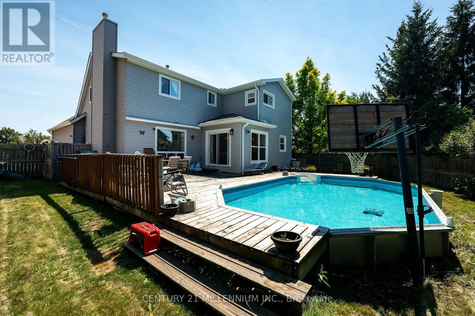 364 Stoneheight Place, Waterloo, ON - Outdoor With Above Ground Pool With Exterior