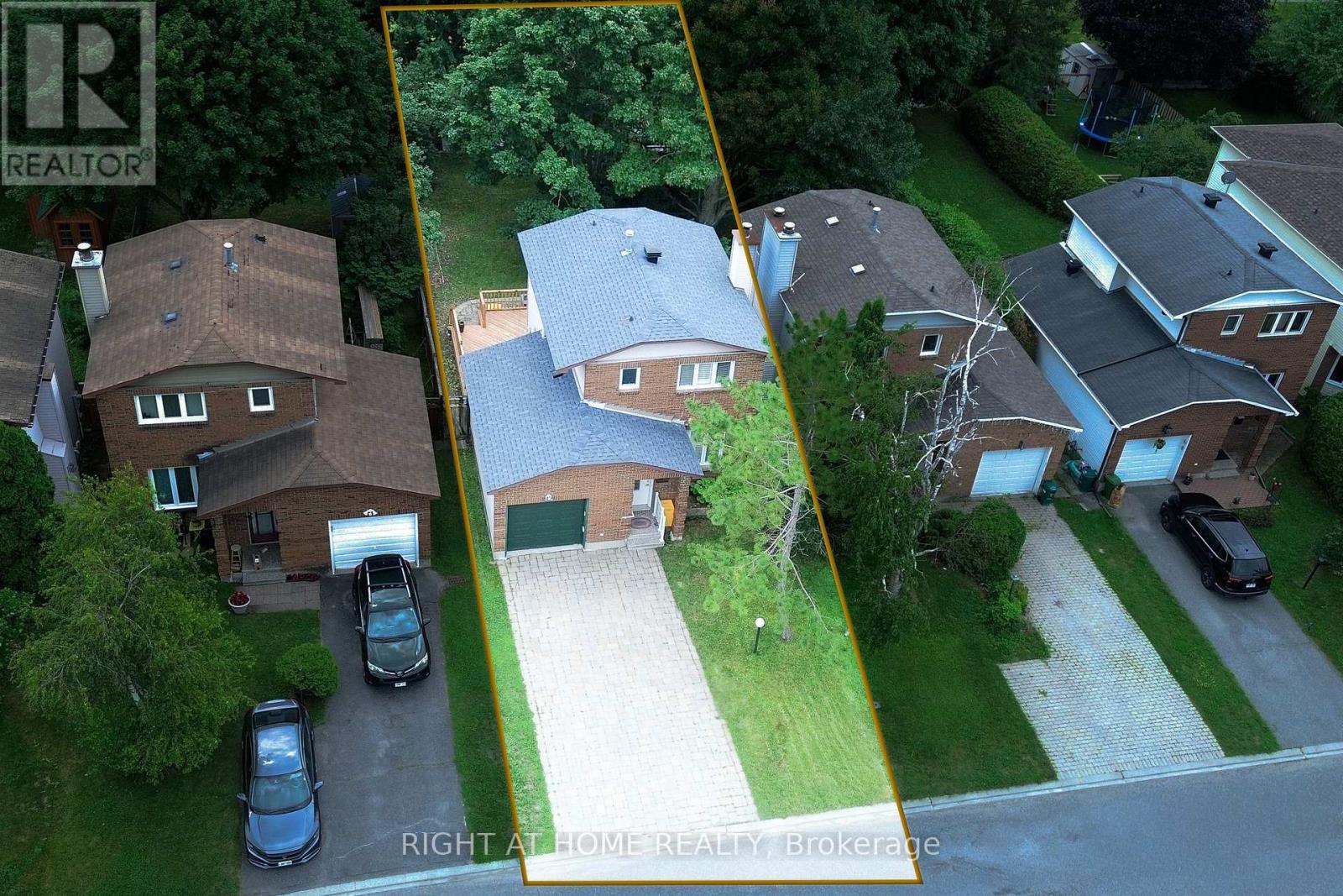 161 Pheasant Run Drive, Ottawa, ON - Outdoor