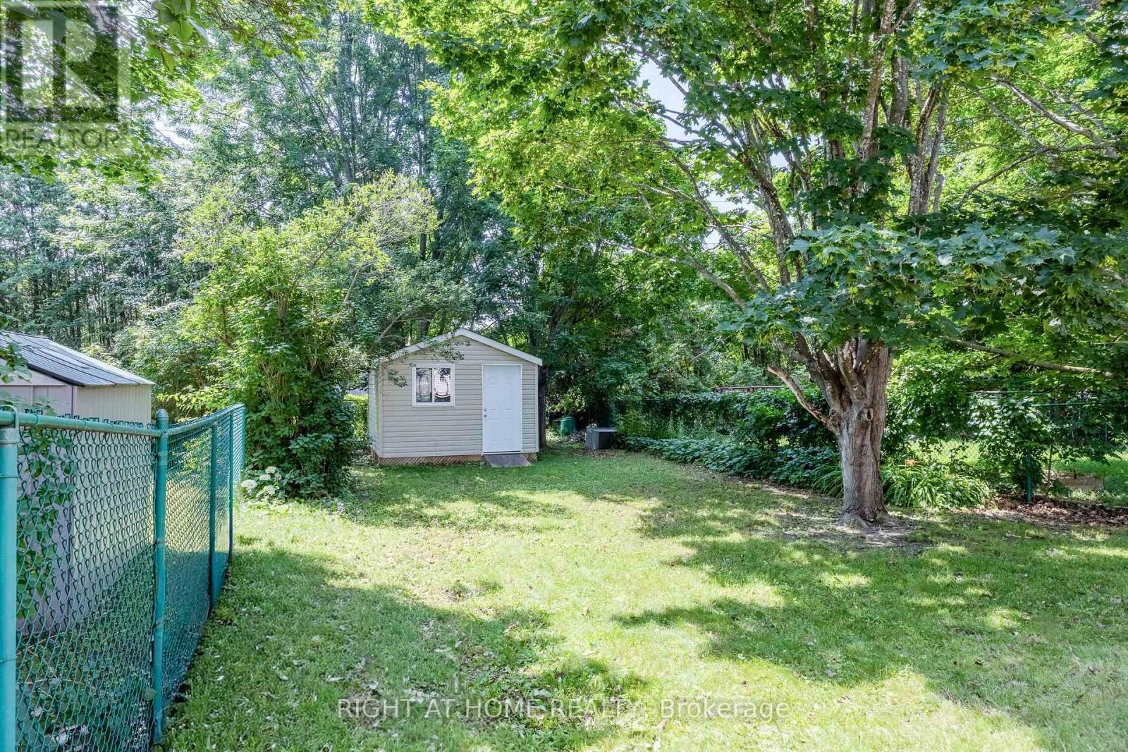 161 Pheasant Run Drive, Ottawa, ON - Outdoor