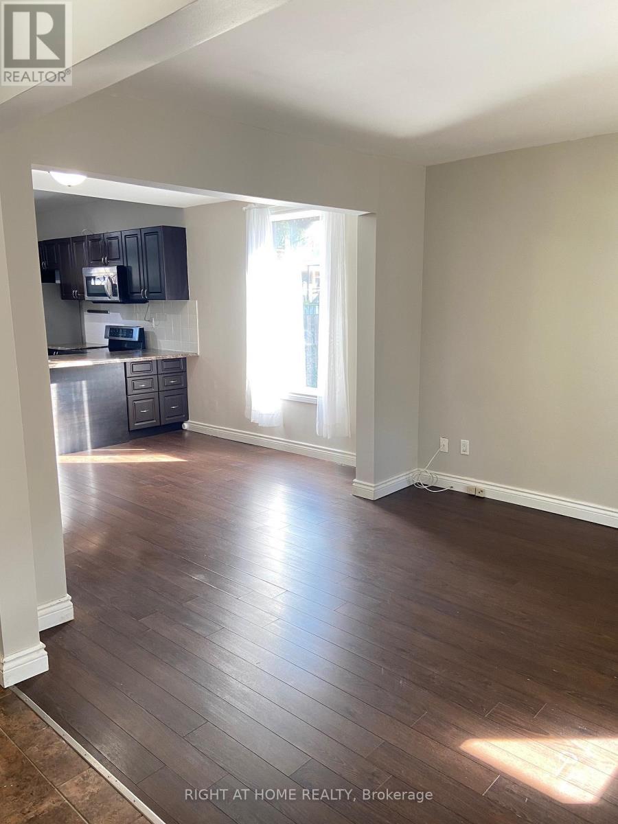 Living room/eat in kitchen - 60 Arthur Avenue N, Hamilton, ON - Indoor