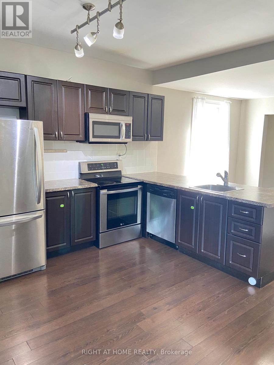 Kitchen - 60 Arthur Avenue N, Hamilton, ON - Indoor Photo Showing Kitchen
