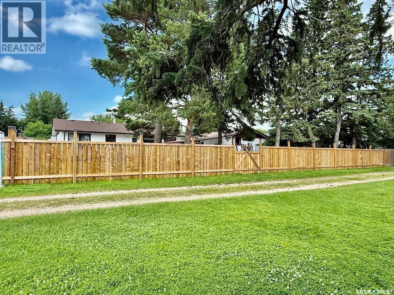 11 Vetshome Drive, Lanigan, SK - Outdoor