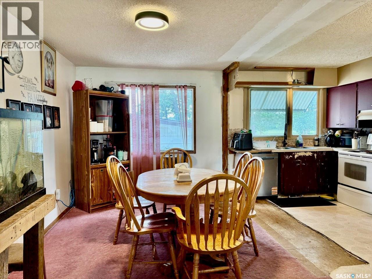 11 Vetshome Drive, Lanigan, SK - Indoor Photo Showing Dining Room