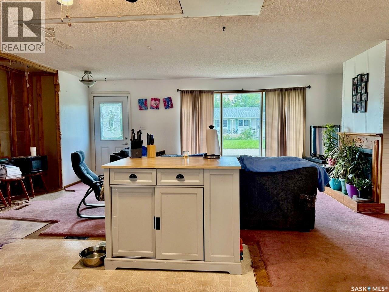 11 Vetshome Drive, Lanigan, SK - Indoor