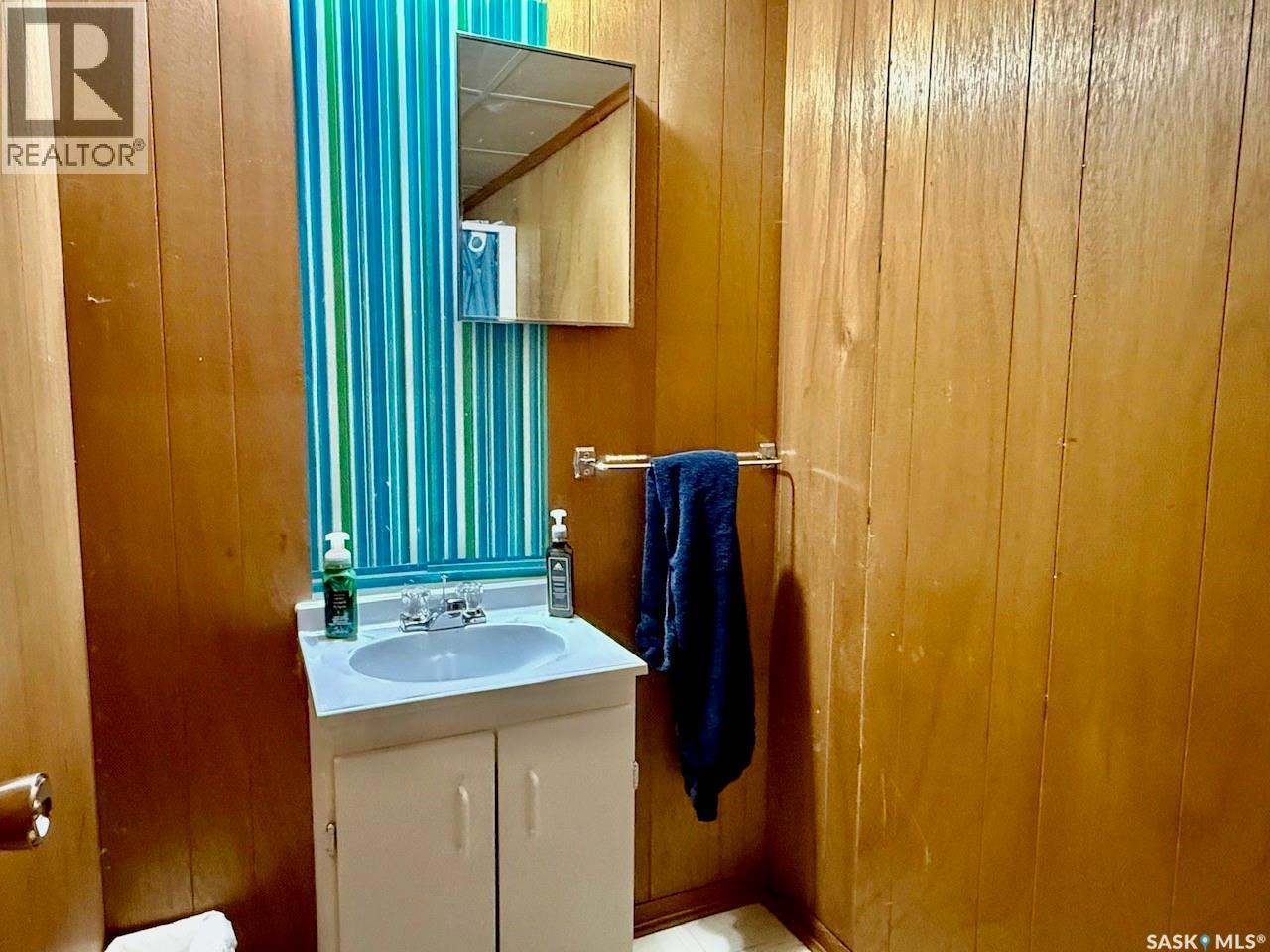 11 Vetshome Drive, Lanigan, SK - Indoor Photo Showing Bathroom