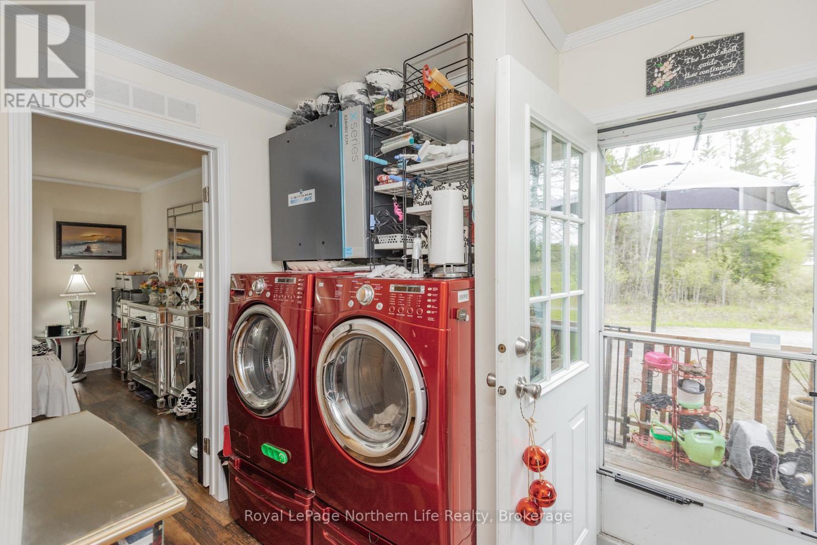 5127 Highway 534, Nipissing, ON - Indoor Photo Showing Laundry Room