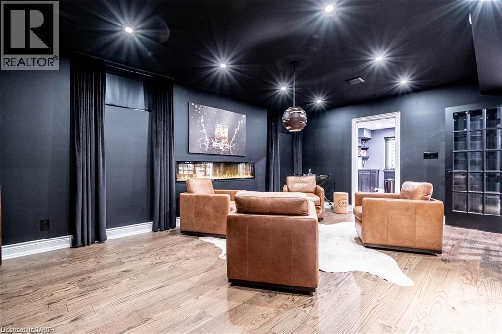 76 Adriatic Boulevard, Hamilton, ON - Indoor