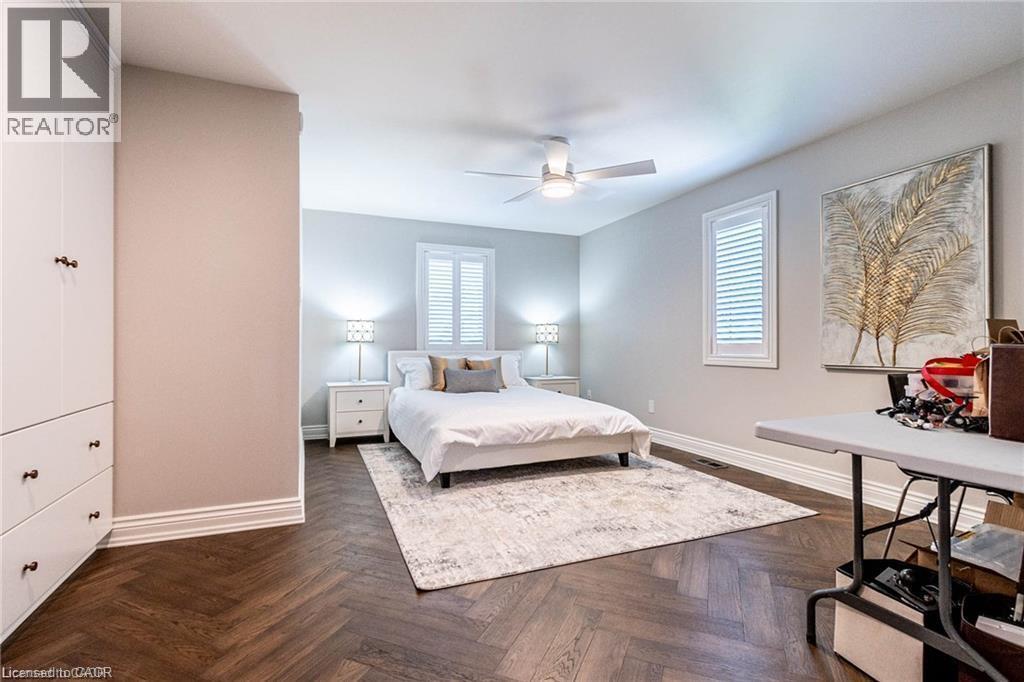Bedroom - 76 Adriatic Boulevard, Hamilton, ON - Indoor Photo Showing Bedroom