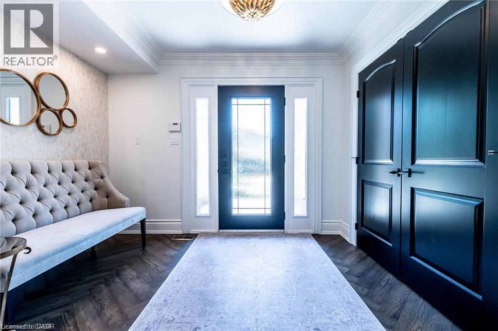 Entrance foyer - 76 Adriatic Boulevard, Hamilton, ON - Indoor Photo Showing Other Room