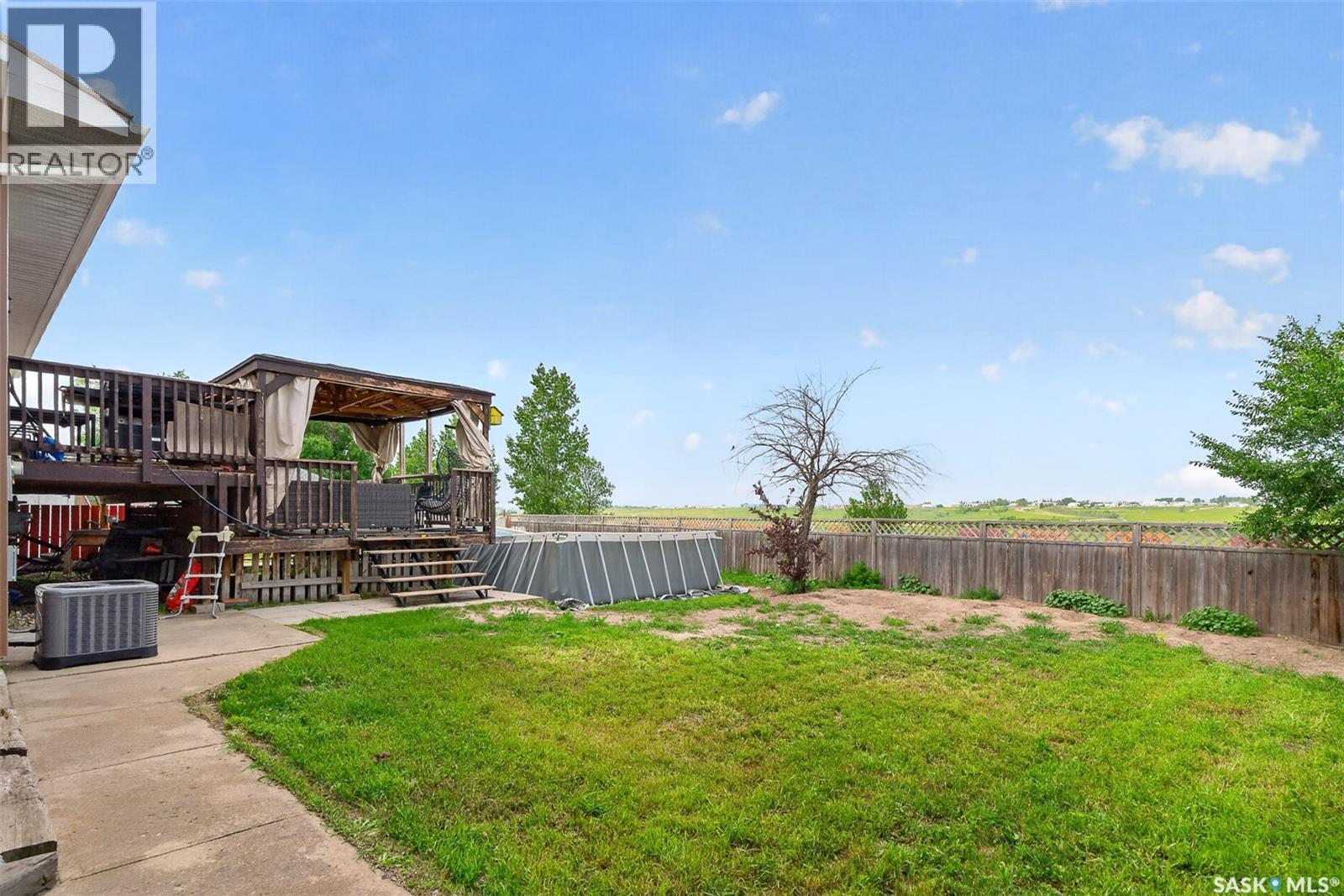 1355 Manitou Crescent, Moose Jaw, SK - Outdoor With Deck Patio Veranda