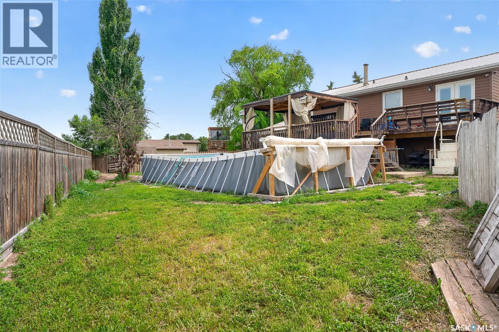1355 Manitou Crescent, Moose Jaw, SK - Outdoor With Deck Patio Veranda